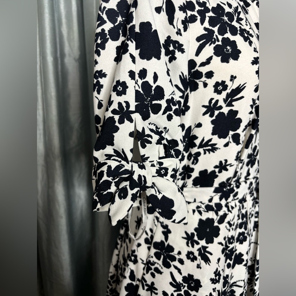 Calvin Klein Black and White Floral Dress NWT SIZE 6 - Picture 4 of 15